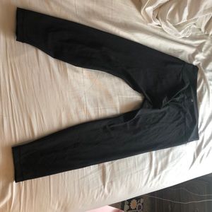 Lululemon Wunder Under 7/8 leggings